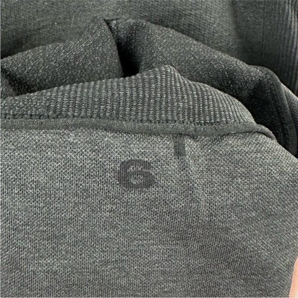 Lululemon Seamlessly Street Crop Leggings
Charcoal - Picture 4 of 9